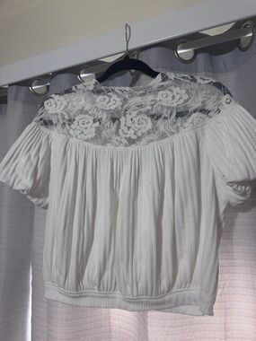 We The Free White Lace Yoke Pleated Short Sleeve Top